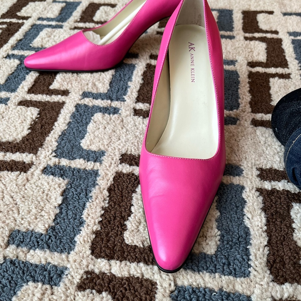 New Anne Klein leather heels